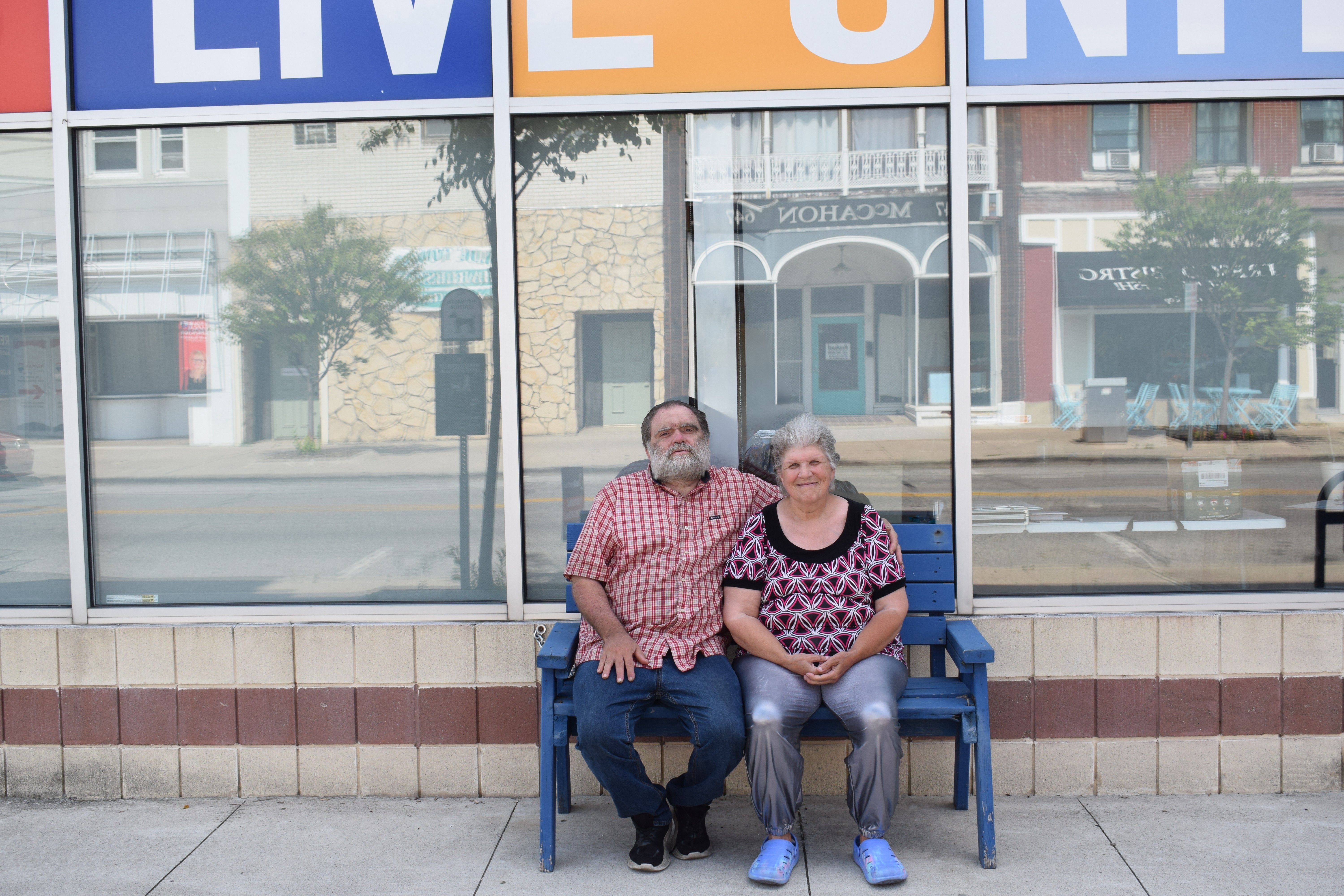 Photo of George & Wonda in front of United Way